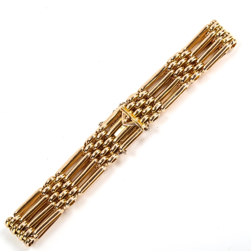 71 - A Victorian 15ct gold gatelink bracelet, bracelet length 18cm, 18.7g