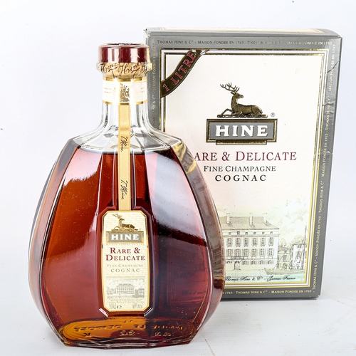 1058 - A bottle of Hine Rare & Delicate Fine Champagne Cognac, 100cl, 40%