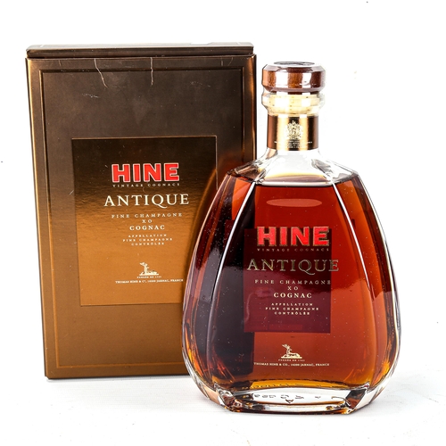 1059 - A bottle of Hine Antique Fine Champagne XO Cognac, 70cl, 40%