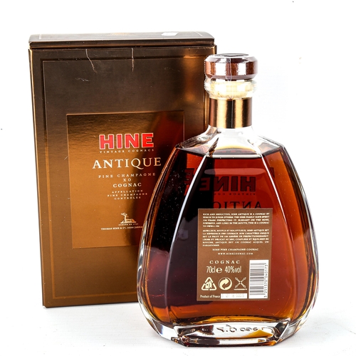 1059 - A bottle of Hine Antique Fine Champagne XO Cognac, 70cl, 40%