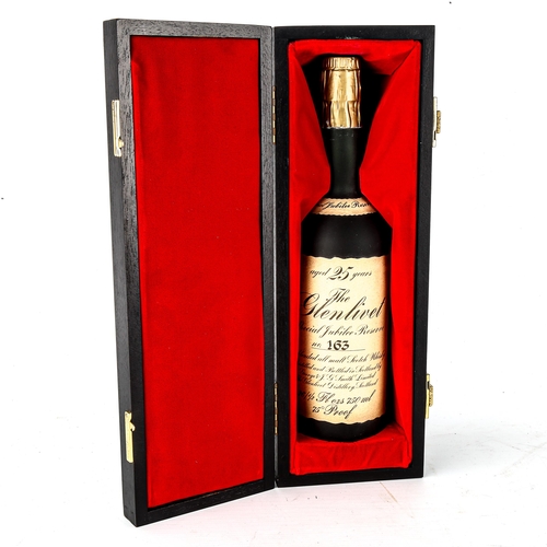 1066 - The Glenlivet Special Jubilee Reserve-25 year old, malt whisky, bottled to commemorate the Silver Ju... 