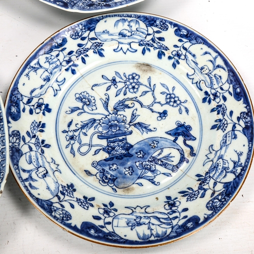 1076 - A group of Chinese blue and white porcelain plates, 18th and 19th century (A/F) (6)