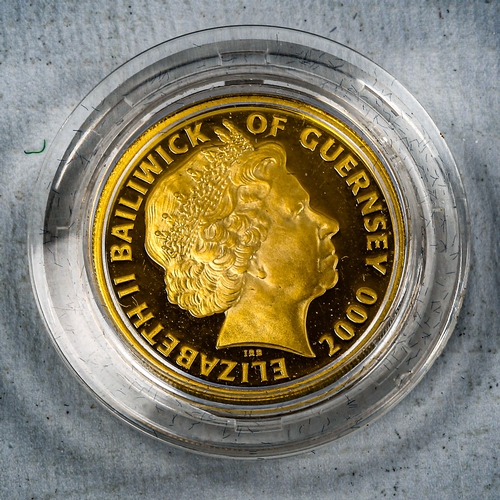 1139 - HM Queen Elizabeth The Queen Mother 2000 Guernsey gold proof £25 coin, 8g, boxed with papers