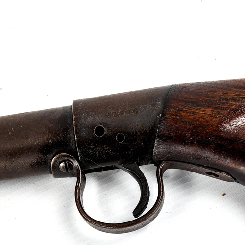 1181 - An Antique air rifle