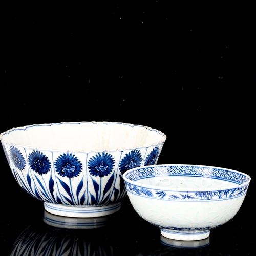 1198 - A Chinese blue and white porcelain bowl with chrysanthemum decoration, diameter 19.5cm (A/F), and a ... 