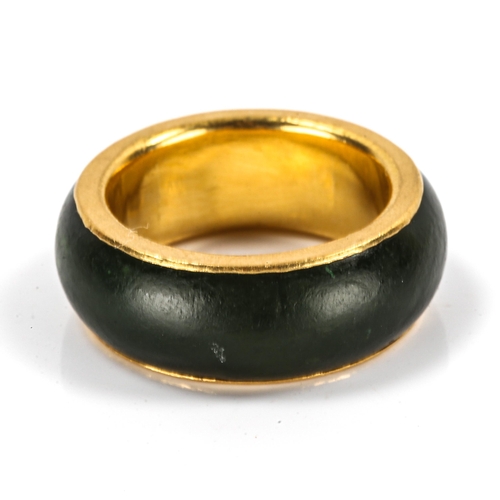 177 - PETER VANG - a Vintage Danish designer 22ct gold jade band ring, band width 8.4mm, size O, 6.9g