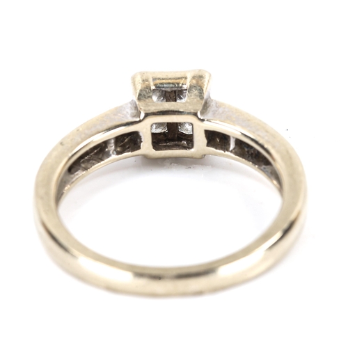 196 - A modern 18ct gold diamond ring set with Princess and round brilliant-cut diamonds, total diamond co... 