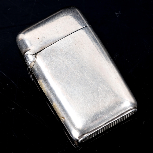 226 - A miniature Antique French silver Vesta case, plain rectangular form, maker's marks M and S, 4.2cm x... 