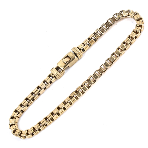 278 - A 9ct gold box link chain bracelet, length 19cm, 8.9g