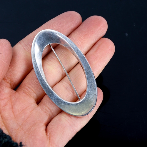 289 - HANS HANSEN - a Vintage Danish modernist sterling silver oval brooch, length 57mm, 20.9g