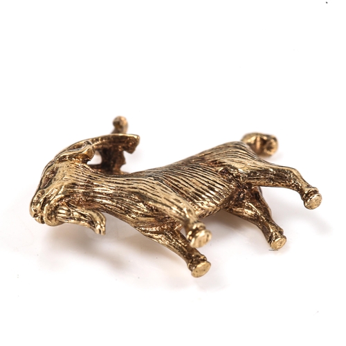 325 - A late 20th century 9ct gold figural goat charm/pendant, hallmarks Birmingham 1973, length 17.4mm, 1... 