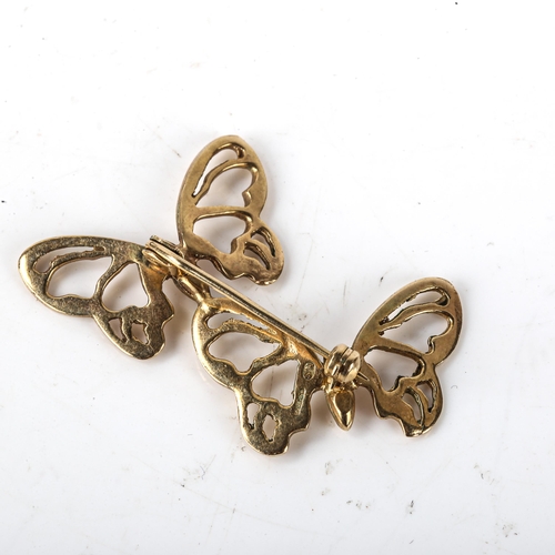 471 - A 9ct gold figural double butterfly brooch, openwork settings, brooch length 43.6mm, 4.5g