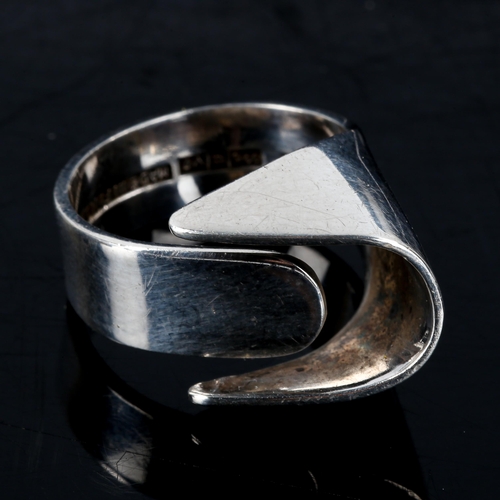 533 - A Vintage Finnish modernist sterling silver ring, hallmarks Turku 1974, size Q/R, 8.9g