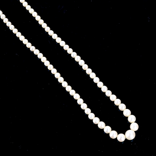 538 - A single-row graduated cultured pearl necklace, with silver marcasite clasp, necklace length 40cm, 1... 