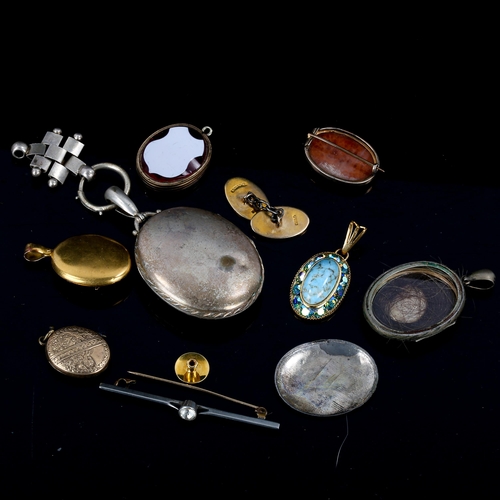 582 - Various jewellery, including 9ct gold cufflink, 5.4g, 18ct stud, 0.9g, unmarked basket of flowers en... 