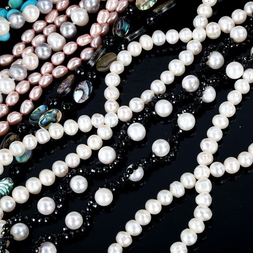 606 - Various pearl and bead necklaces