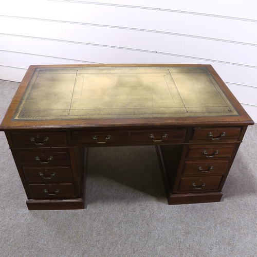 1208 - A Victorian walnut pedestal desk, 137cm x 75cm