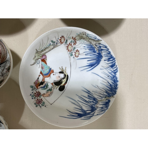 1166 - A group of Oriental porcelain bowls