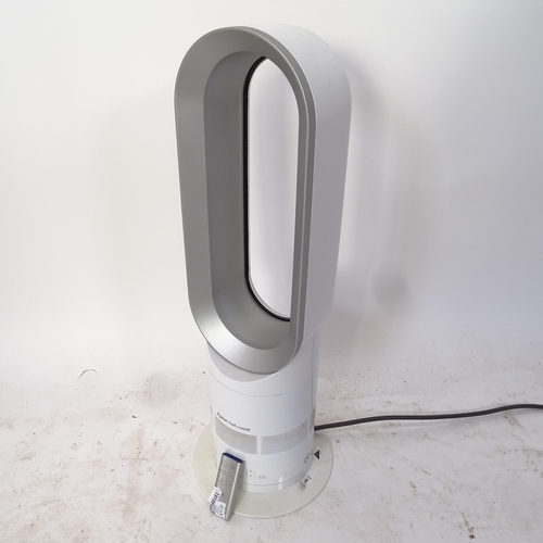 2132 - A Dyson hot/cold room heater, with remote, GWO