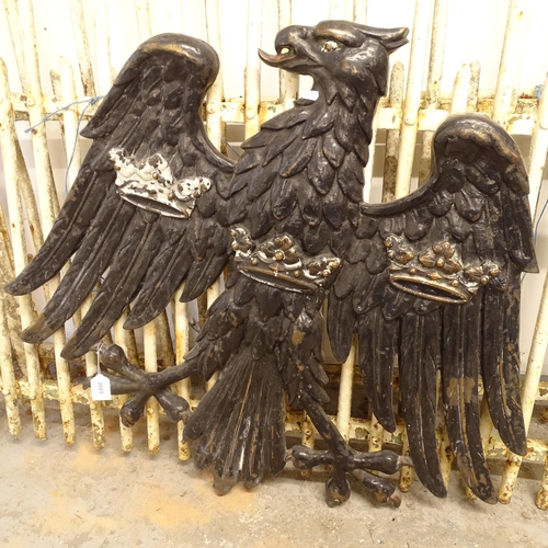 2685 - A bronze wall plaque from Barclays Bank in London of the original eagle and 3 crown design