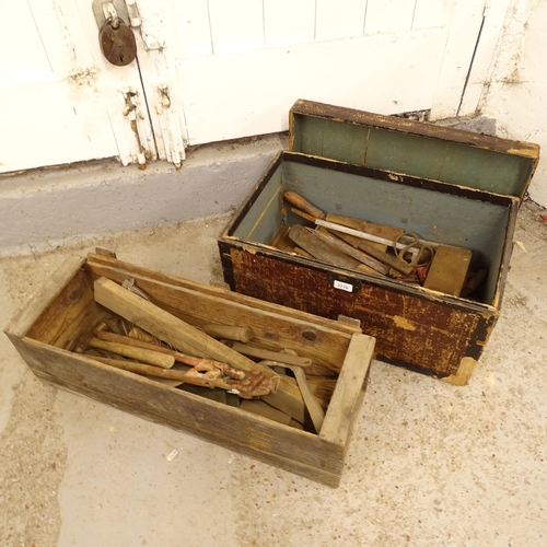 2716 - 2 wooden boxes containing assorted tools