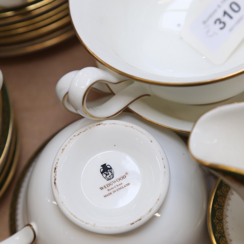 354 - Wedgwood Chester pattern gilded tea and dinner service, including vegetable tureens, meat plate, gra... 