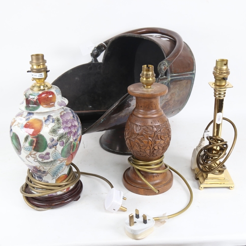 675 - A Victorian copper coal scuttle, a shovel, and 3 table lamps