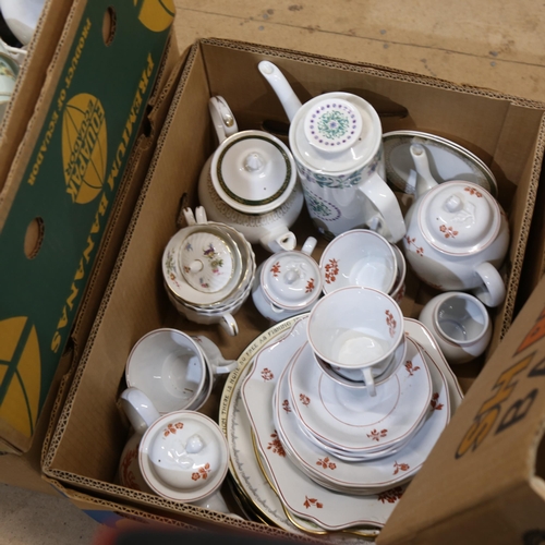 891 - A large quantity of various ceramics (4 boxes)