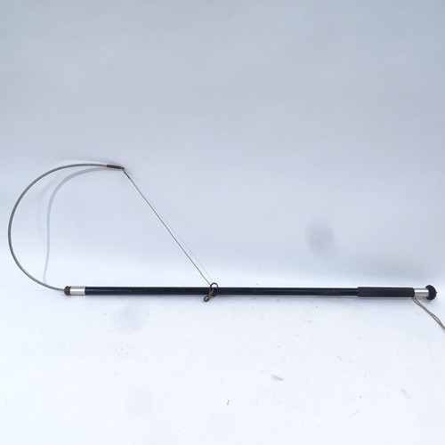 751 - A vintage salmon tailer, pole length 79cm