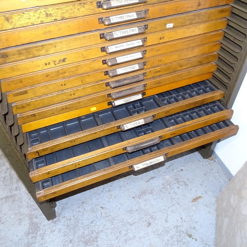 2683 - An industrial printer's chest of 22 drawers, W91cm, H110cm, D49cm