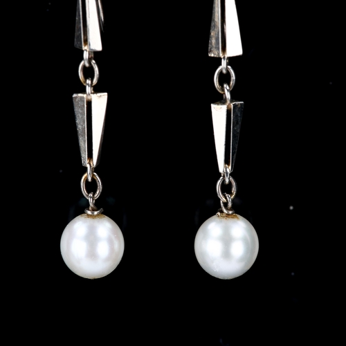 174 - A pair of 9ct white gold cultured pearl drop earrings, with screw-back fittings, earring height 30.2... 