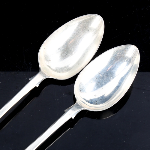 289 - A pair of Victorian silver Fiddle pattern serving spoons, by John Harris IV, hallmarks London 1839, ... 