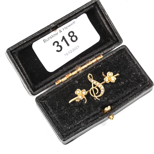 318 - A Victorian 15ct gold split-pearl initial S bar brooch, length 34.2mm, 2.7g