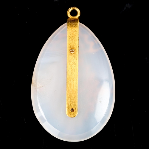 389 - A Georgian chalcedony pendant, with unmarked gold cannetille mount, pendant height 36.5mm, 7.6g