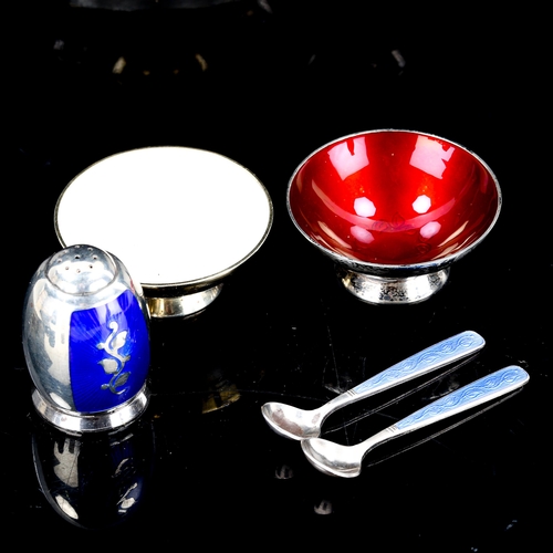 421 - Various Danish sterling silver and enamel items, comprising salt cellars , spoons and a pepperette, ... 