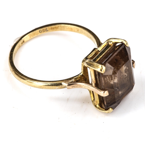 471 - A late 20th century 18ct gold smoky quartz dress ring, quartz length 11.7mm, size L, 3.4g