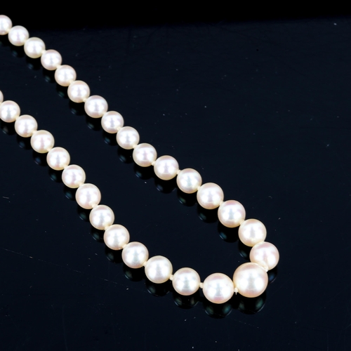 544 - A single-strand graduated pearl necklace, on 9ct clasp, necklace length 38cm, 13.3g