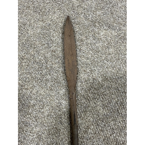 1261 - An African Zulu Ethnic assegai long spear