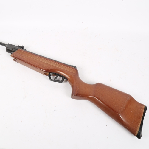 172 - A Gamo .22 calibre air rifle, break barrel action, serial no. 0977290, overall length 102cm