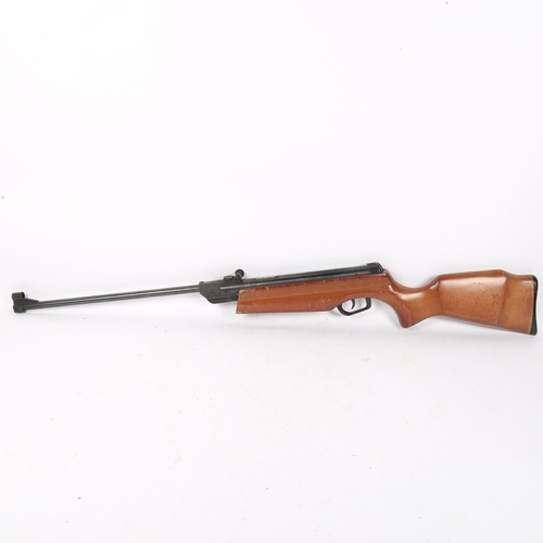 172 - A Gamo .22 calibre air rifle, break barrel action, serial no. 0977290, overall length 102cm