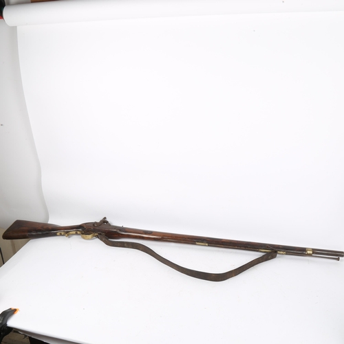 176 - A 19th century percussion sporting gun, mahogany stock with ram rod, overall length 133cm