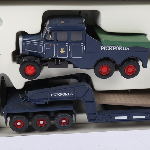 68 - CORGI - 3 x Classics Heavy Haulage diecast model lorries, comprising Cadzow, Diamond T Wrecker 55603... 