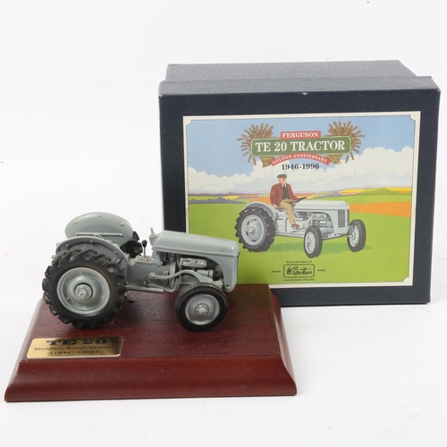 81 - W BRITAIN - Ferguson TE 20 Tractor diecast model, 8711, boxed