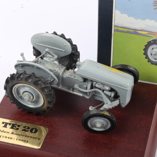 81 - W BRITAIN - Ferguson TE 20 Tractor diecast model, 8711, boxed