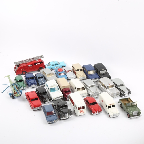 85 - DINKY TOYS - a group of Vintage diecast model cars and vans (26)