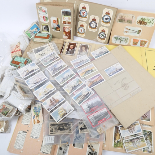 245 - A quantity of Vintage cigarette picture cards, including Wild Woodbine (boxful)