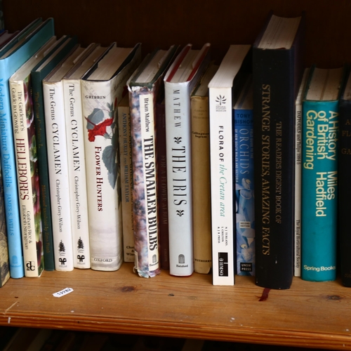 793 - A shelf of gardening books, botanical books etc