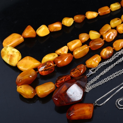 1123 - Baltic amber jewellery, including 2 necklaces and 2 pendants with silver chains