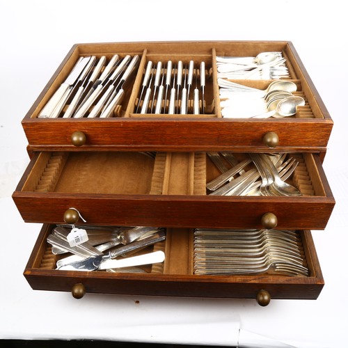 1050 - A good quality canteen of French silver plated cutlery for 12 people, by Maillechort, including fish... 