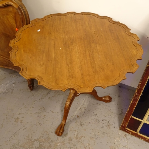 2671 - A mahogany nest of 3 occasional tables, largest W49cm, H62cm, D36cm, and a reproduction mahogany til... 